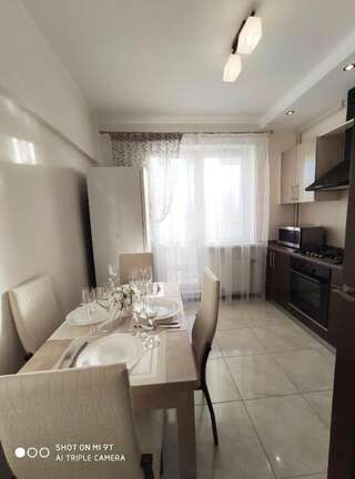 Фото Апартаменты Comfort Apartments - Bright Family Suite город Гродно (28)
