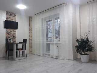 Апартаменты Apartment on Polesskaya 28 Пинск Апартаменты-студио-21