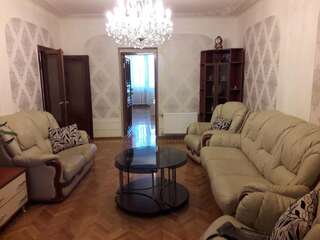 Апартаменты CENTER. 3 Bedrooms Баку