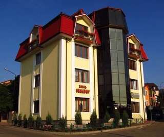 Отель Hotel&Restaurant SENATOR Трускавец