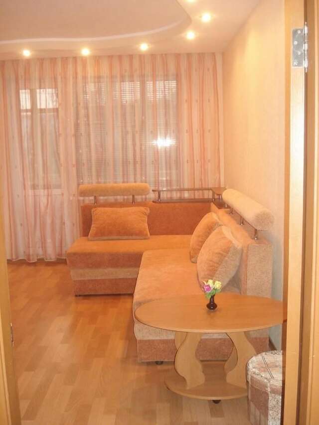 Апартаменты Cozy TwoBedroom Flat with WiFi Сумы-6