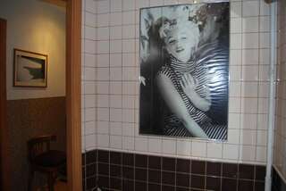 Фото номер Apartment Stepana Bandery Street Трехместный номер с ванной комнатой