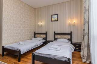 Отель Hotel Pid Strihoju Буковель Стандартный двухместный номер с 2 отдельными кроватями-4