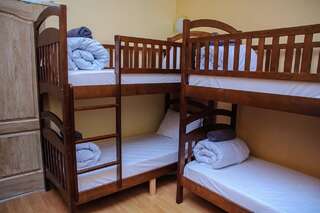 Хостелы Golden Globus Hostel Киев