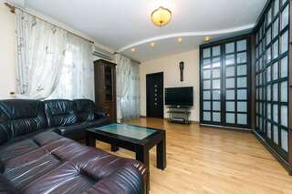Апартаменты Historic Center VIP Apartment Киев