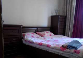 Апартаменты Comfortable flat near the Dnieper river in Kyiv Киев