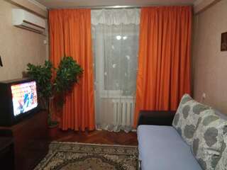 Апартаменты Apartment at Pratsi Boulevard, Left Bank Kiev. Киев