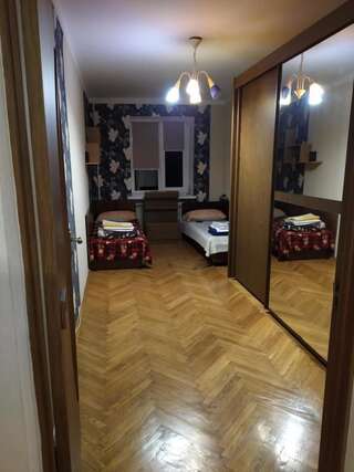 Фото Апартаменты 3- х комнатная квартира в центре город Ровно (62)