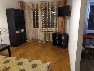Фото Апартаменты 3- х комнатная квартира в центре город Ровно (8)