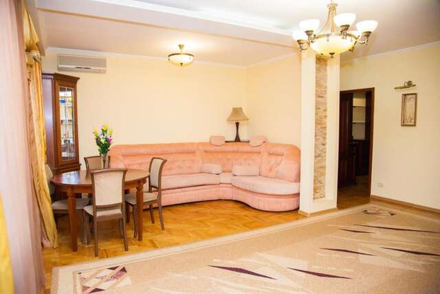 Апартаменты Lux apartment on Lermontova street with fireplace Запорожье-3