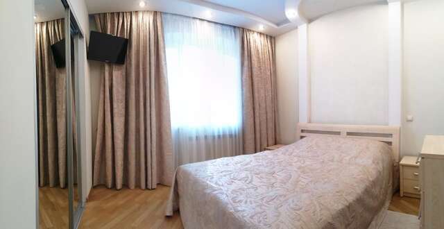 Апартаменты Big Apartment in Rivne center Ровно-3
