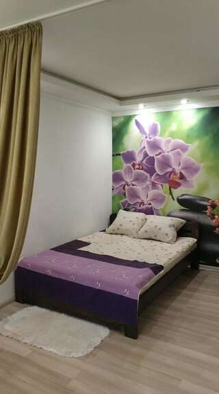 Апартаменты Апартаменты у моря с орхидеями Мариуполь