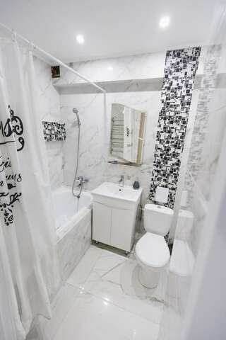 Фото Апартаменты London-style interior Apartment in Rivne,Ukraine город Ровно (25)