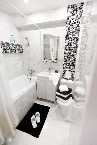 Фото Апартаменты London-style interior Apartment in Rivne,Ukraine город Ровно (28)