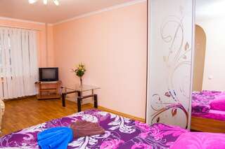 Апартаменты Semi-luxury Apt on Nezalezhnoi Ukrаiny 63 near Intourist Hotel Запорожье Апартаменты-5