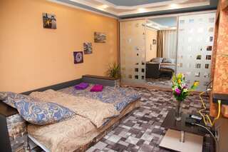 Апартаменты Semi-luxury Apartment on Stalevarov 28a
