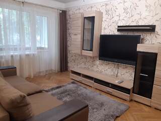 Апартаменты Квартира 2 комнатная приближенная к Центру. Отличные условия.Ждёт ВАС Киев