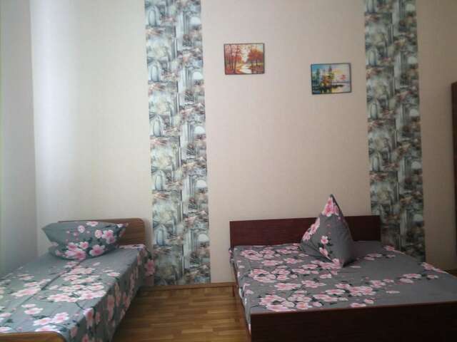 Проживание в семье Сдам посуточно отдельные коммнаты Одесса-3
