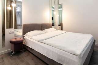 Апартаменты Apartment on B Khmelnytskogo 27a Львов