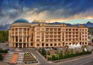 Отель Отель Royal Tulip Almaty Алматы