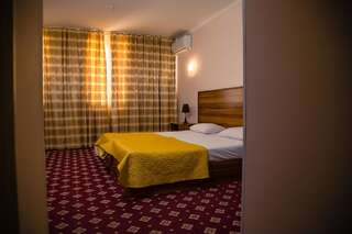 Отель Silk Way Hotel Актау Стандартный двухместный номер с 1 кроватью-2