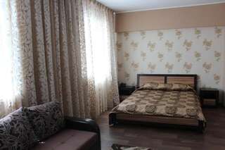 Отель Hotel Zumrat Караганда Одноместный номер с собственной ванной комнатой-2