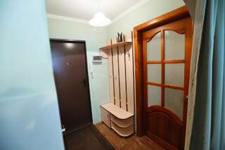 Фото номер Light House Pavlodar Hostel Двухместный номер с двуспальной кроватью и дополнительной кроватью
