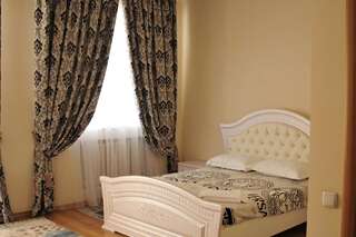 Отель Hotel Sirdaria Qyzylorda Люкс с кроватью размера "queen-size"-3