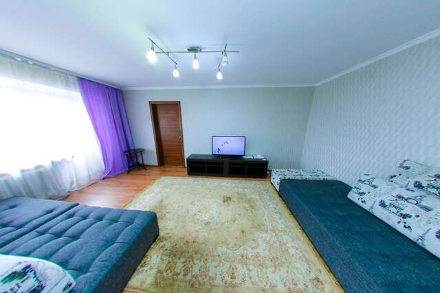 Апартаменты Apartment on Kaisenova 123 street Усть-Каменогорск-7