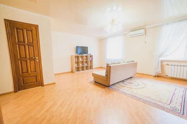 Апартаменты Apartments on City Center Уральск-15