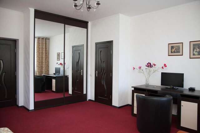 Отель Florentina Hotel Единец-36