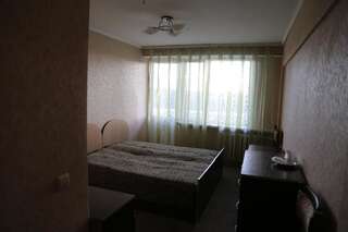 Отель Гостиница Аист Тирасполь Двухместный номер с 2 отдельными кроватями-4