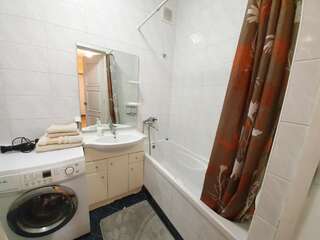 Фото номер Apartment with 2 full bedrooms in the heart of Chisinau Апартаменты с 2 спальнями
