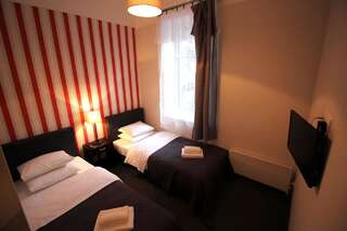 Отель PaPa Home Рига Улучшенный двухместный номер с 2 отдельными кроватями-8
