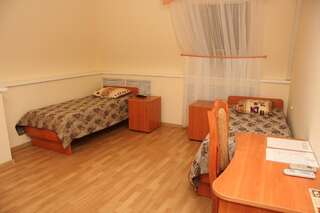 Гостиница  Купеческий дом Самара Двухместный номер эконом-класса с 2 отдельными кроватями-3