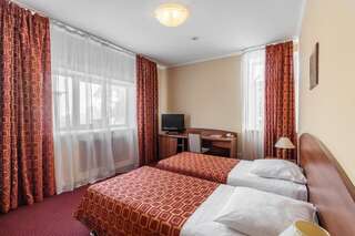Гостиница Villa Classic Самара Стандартный двухместный номер с 2 отдельными кроватями-1